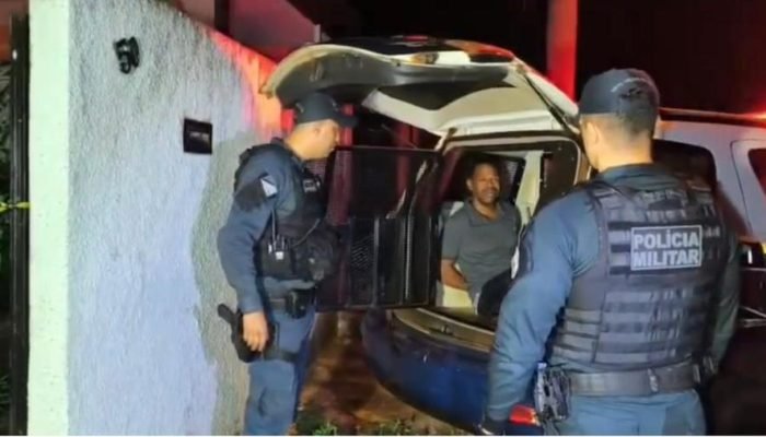 Boliviano mata ex-esposa com 23 facadas em Dourados