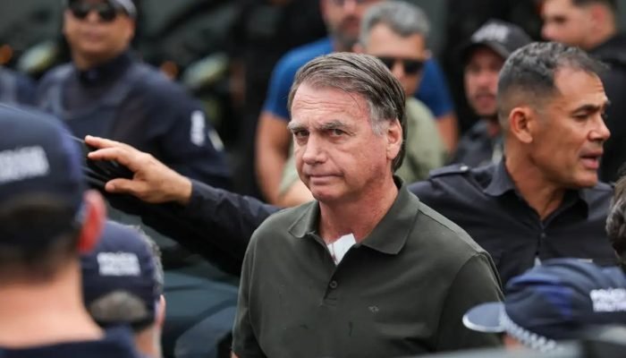 Moraes decide que Bolsonaro continuará preso na Polícia Federal
