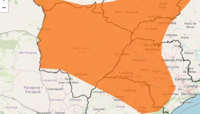 INMET emite aviso de perigo para chuvas intensas em 68 cidades de MS