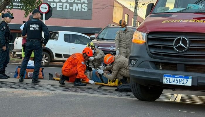 Motociclista é socorrido após colisão com Fiat Toro em Nova Andradina