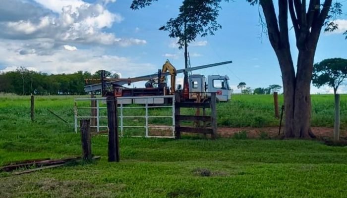 Após reparos no trecho afetado, a energia foi reestabelecida — Foto: Após reparo