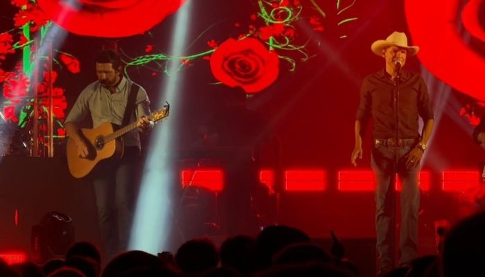 Jads & Jadson se apresentam em Nova Andradina — Foto: Imagem: José Portela - Nov