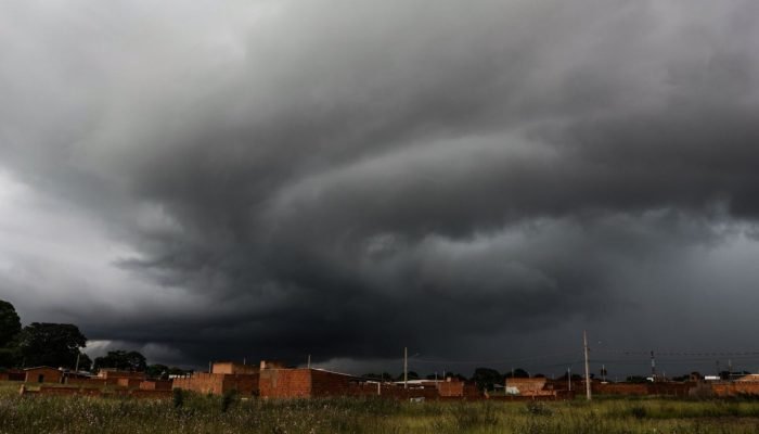 chuva-ceu-nublado-tempestade-clima-tempo