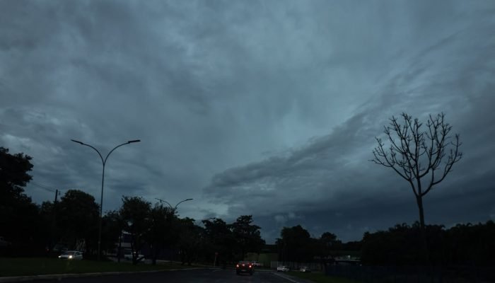 chuva-frio-tempo-Pietra-Dorneles-Jornal-Midiamax-4