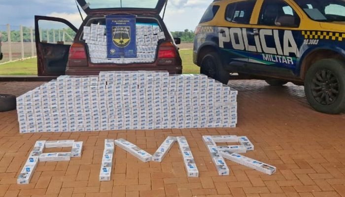 Veículo apreendido com 740 pacotes de cigarros contrabandeados
