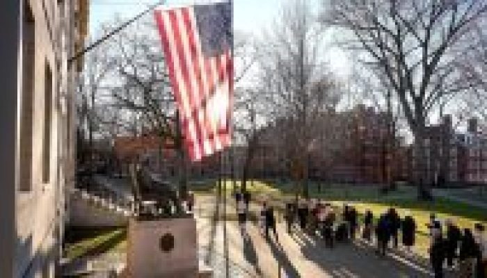 cnn-L19jb21wb25lbnRzL2ltYWdlL2luc3RhbmNlcy9jbTlod2ZnYzIwMDAxM2I2bTlxenN1NzBk-L19jb21wb25lbnRzL2FydGljbGUvaW5zdGFuY2VzL2NtOWh0NTY1bjAwN2cyY25vNTU3dTB4OHk-e1748641092782