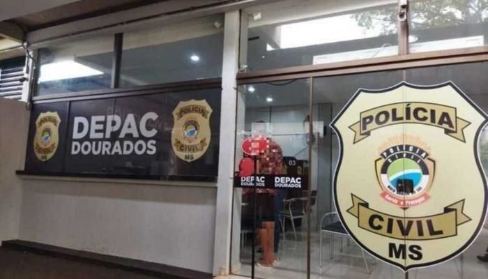 Mulher é arrastada pelos cabelos por segurança após ser atingida por latinha em clube de Dourados