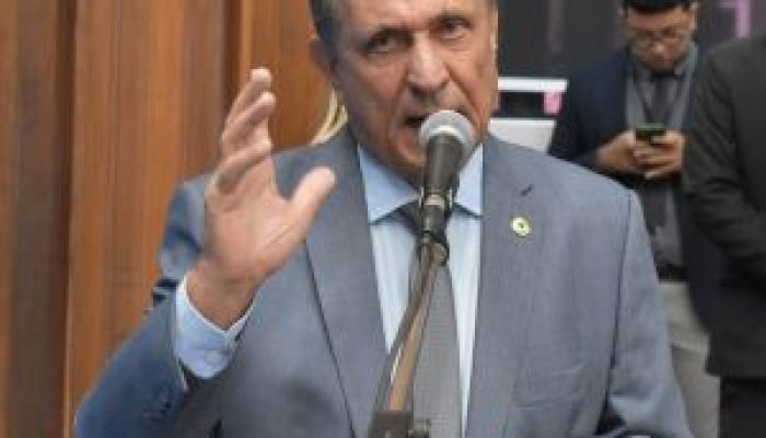 Zé Teixeira cobra obras urgentes na MS-165 e reforma do Detran de Antônio João