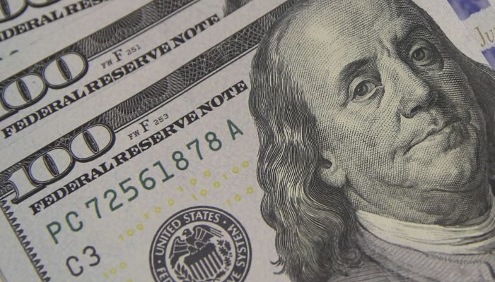 Mercado financeiro reage a trégua EUA-China: dólar recua e Ibovespa avança