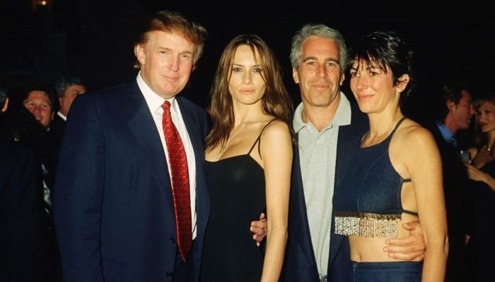 Da esquerda para a direita: Donald Trump e Melania Trump (ainda namorados), o ex