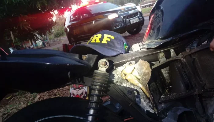 droga-estava-escondida-em-uma-moto