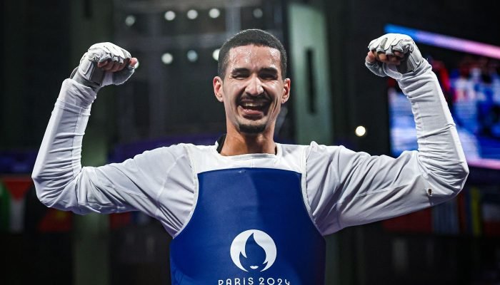 Edival Pontes, o Netinho, é vice-campeão mundial de taekwondo na China Edival Pontes, o Netinho, é vice-campeão mundial de taekwondo na China