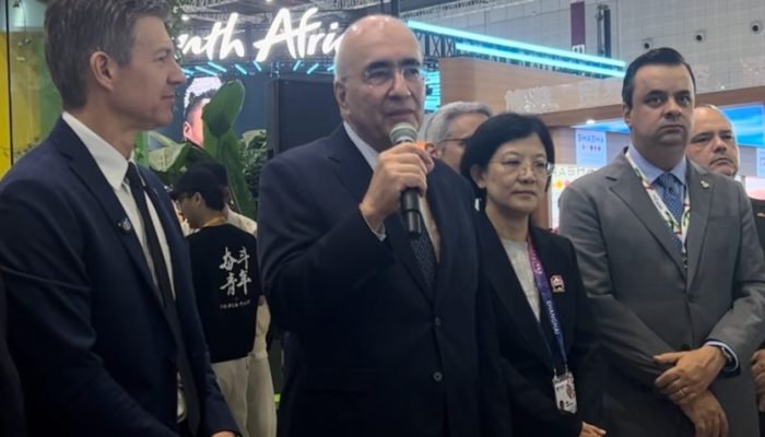 Relações Brasil-China alcançam novo patamar comercial, aponta embaixador