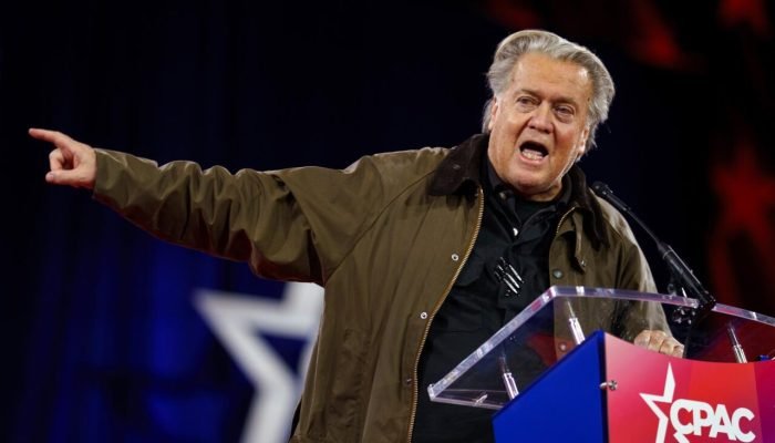 Epstein Files traz conversas do financista com Bannon sobre Bolsonaro