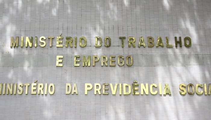 Aposentados têm até 14 de novembro para contestar Descontos indevidos do INSS