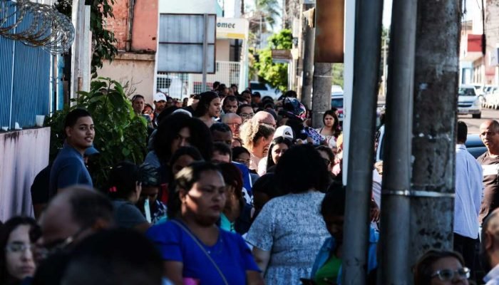 Fila para cadastro no Primt. — Foto: Fila para cadastro no Primt. (Henrique Arak