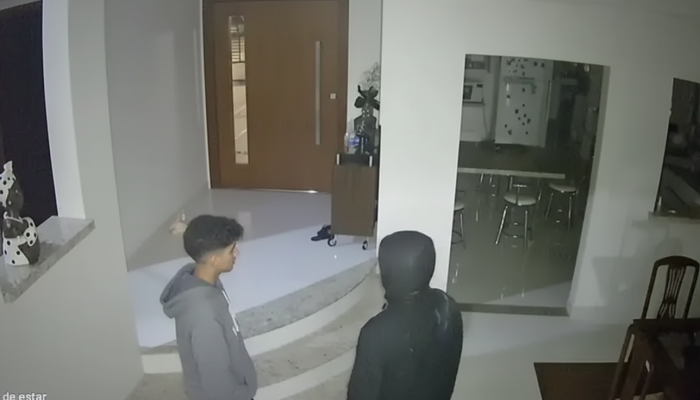 Assalto a sobrado em Santa Fé resulta em um detido