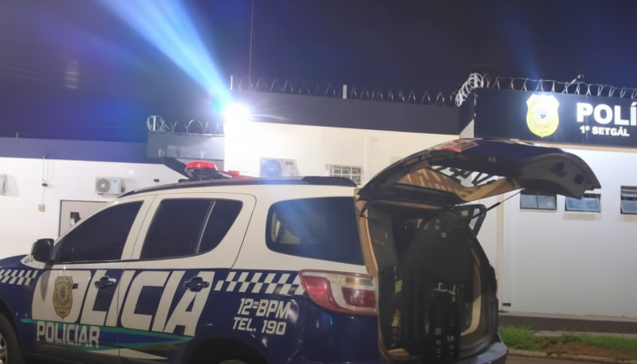 Homem é preso por agredir esposa em Naviraí após briga doméstica