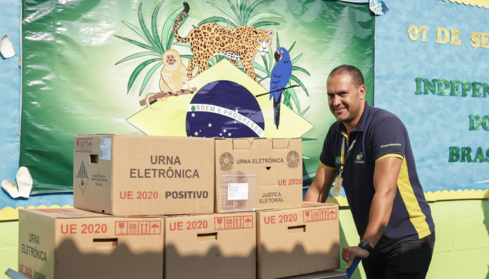 Como verificar seu local de votação no voto em trânsito