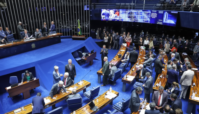 Eleições de senadores consolidam PL e MDB como forças políticas
