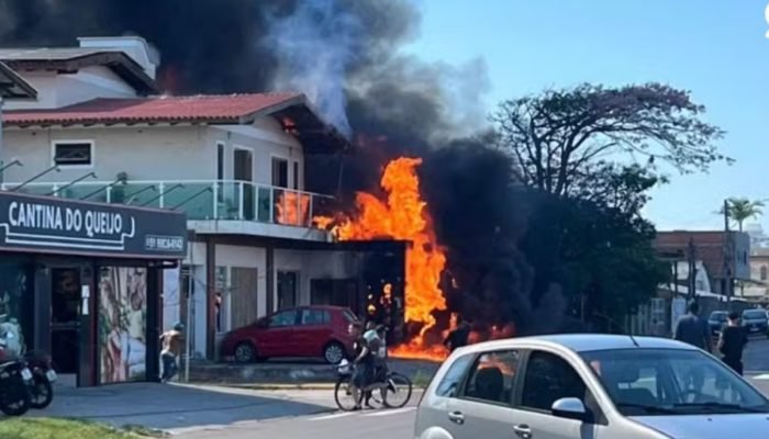 Foto: 1 de 1 Avião-cai-no-RS - Foto: Yohann Valim/Arquivo pessoal