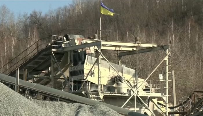 globo-canal-4-20250430-2000-frame-118225