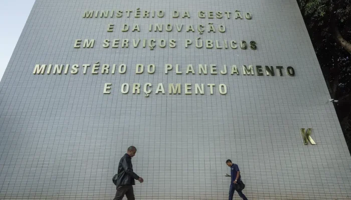 governo-pretende-realocar-r-20-bilhoes-no-orcamento-de-2027