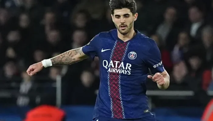 Foto: Lucas Beraldo tem atuado no meio de campo do PSG (Foto: Reprodução)