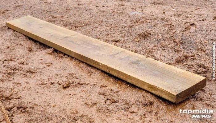 Jovem agredido a pauladas pelos irmãos em Campo Grande por dinheiro para drogas
