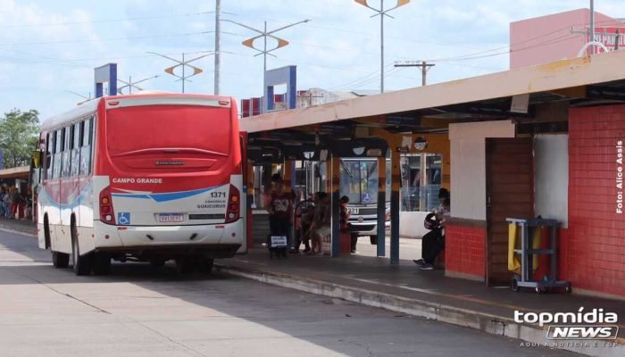 Casal é preso após confusão em ônibus em Campo Grande