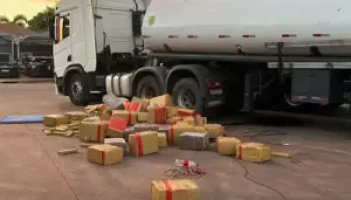 Polícia Federal apreende oito toneladas de drogas em carreta na BR-262