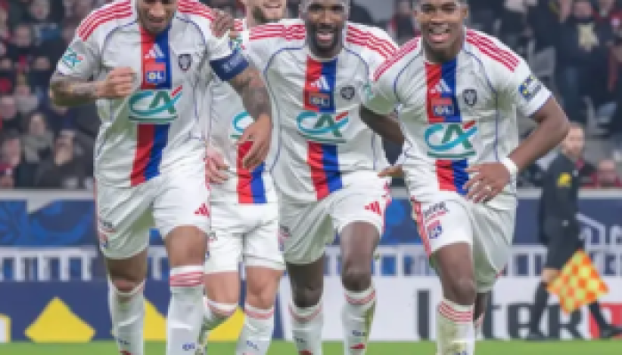 Endrick marca hat-trick e lidera vitória do Lyon sobre o Metz