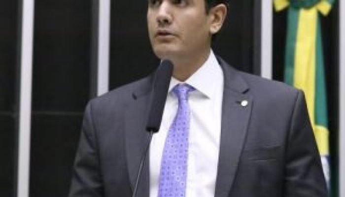 Projeto regulamenta destino de bens e veículos abandonados em pátios policiais