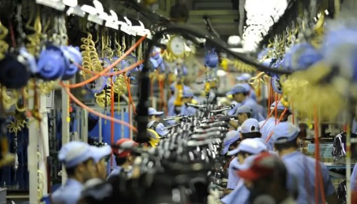 CNI projeta desaceleração da economia, influenciada pelos juros altos — Foto: CN