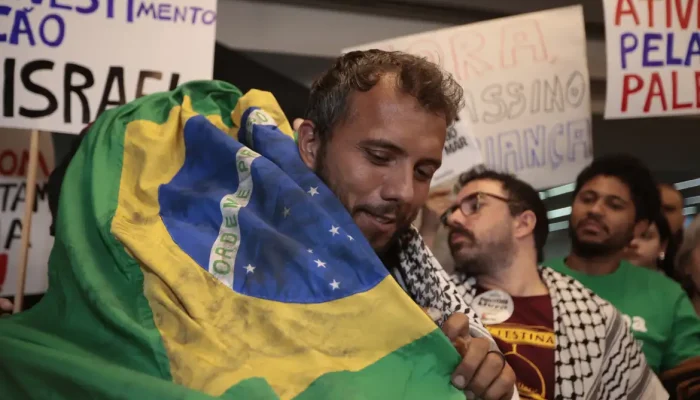 O defensor ambiental e de direitos humanos Thiago Ávila. (Foto: Paulo Pinto/Agên