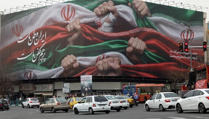 Irã força manifestantes a confessar crimes que não cometeram