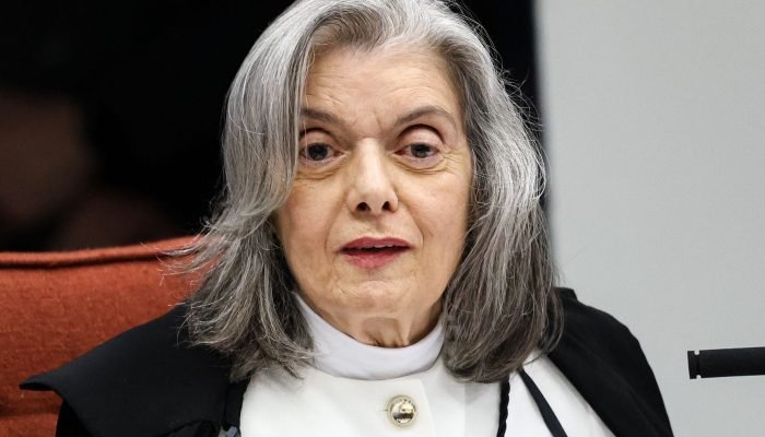 Carmén Lúcia evita pedido direto sobre mulheres no STF