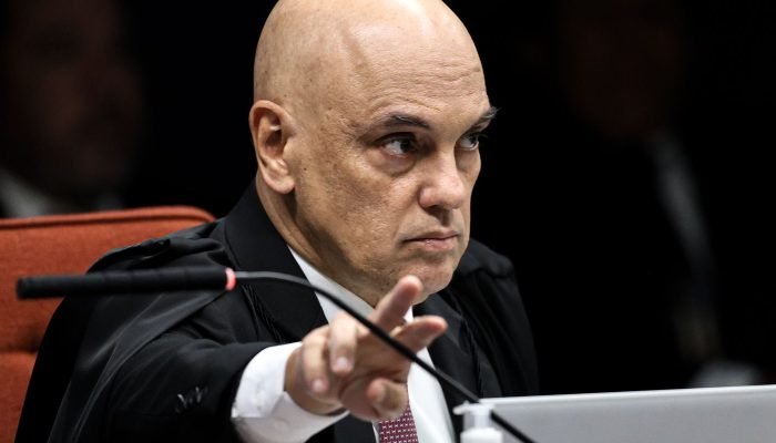 Ex-assessor de Moraes vira réu por vazamento, decide stf