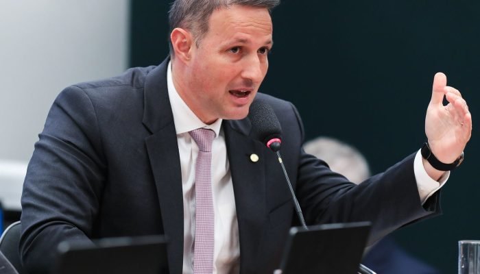 Derrite relatará projeto antifacção na câmara, visando endurecer penas