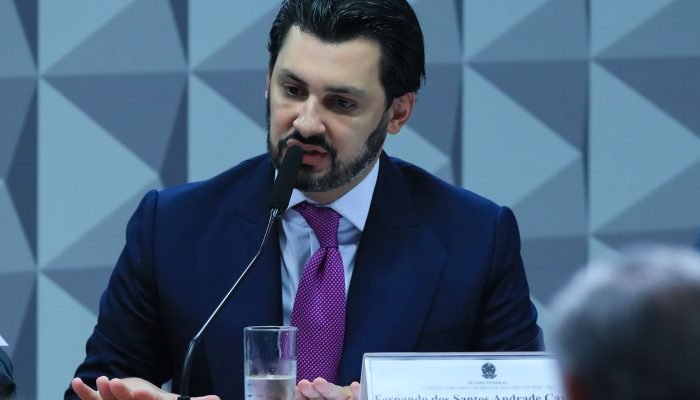 CPMI do INSS: empresário fica em silêncio após responder ao relator