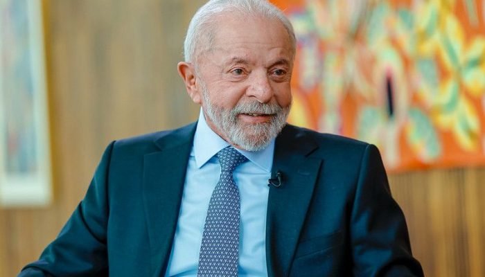 *Presidente Luiz Inácio Lula da Silva (PT) sanciona lei que estabelece o program