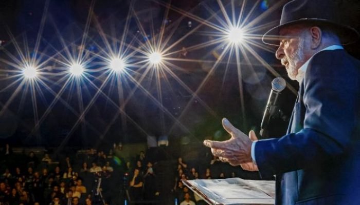 Foto: O presidente Lula durante a cerimônia de entrega de título de Doutor Honor