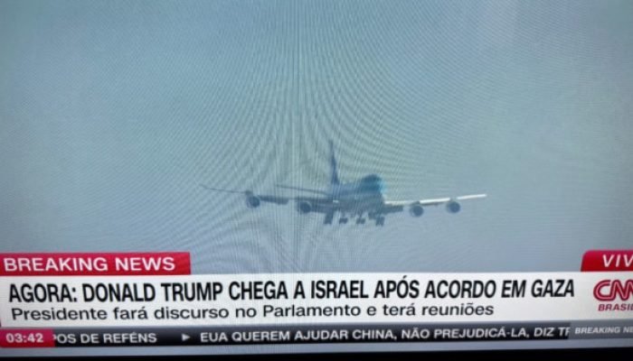 Donald Trump chega a Israel para encontro com reféns libertados do Hamas