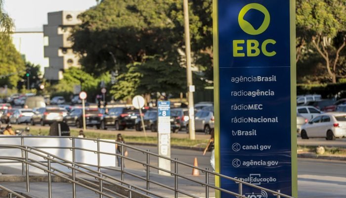 Agência Brasil e jornalistas da EBC são premiados na área de economia