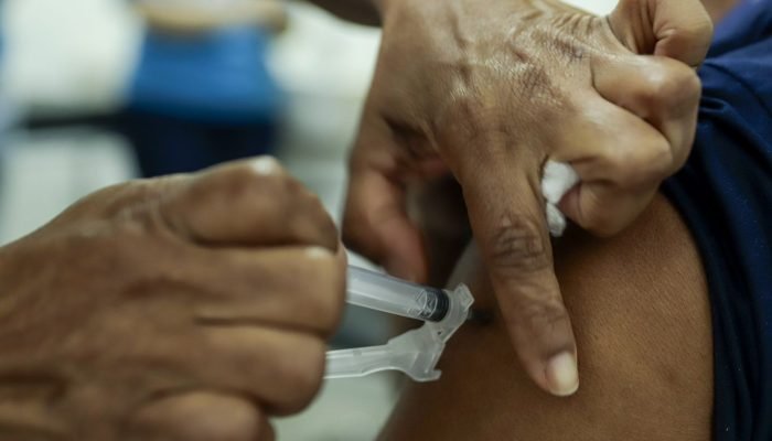 Multivacinação: Dia D ocorre neste sábado em todo o país