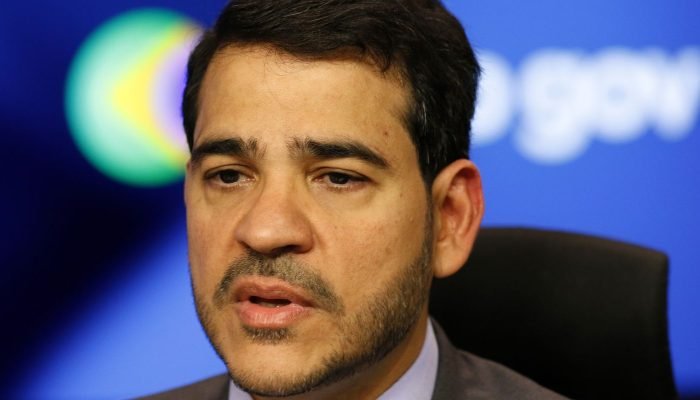 Ministro da AGU critica "pejotização" como ameaça ao pacto social de 1988