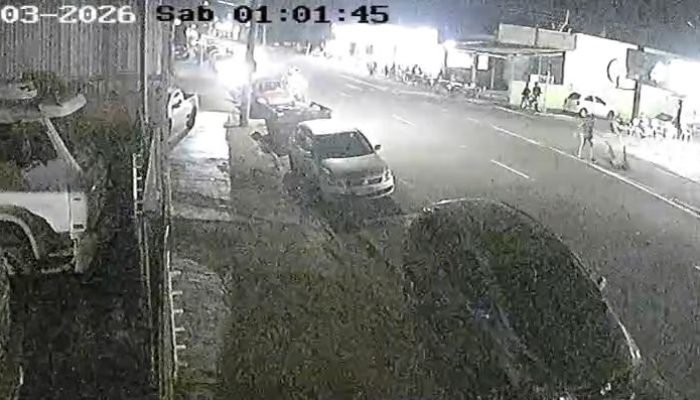 Foto: Vídeo pegou o momento da colisão. (Reprodução)