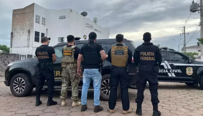 Polícia Civil e Federal durante operação em Corumbá - Crédito: (Divulgação)