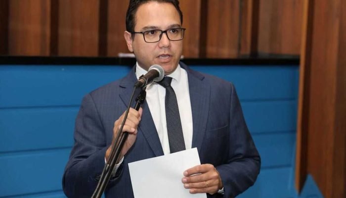 Deputado Pedrossian Neto Cobra Detalhes de Repasses a Empresas de Ônibus em Campo Grande