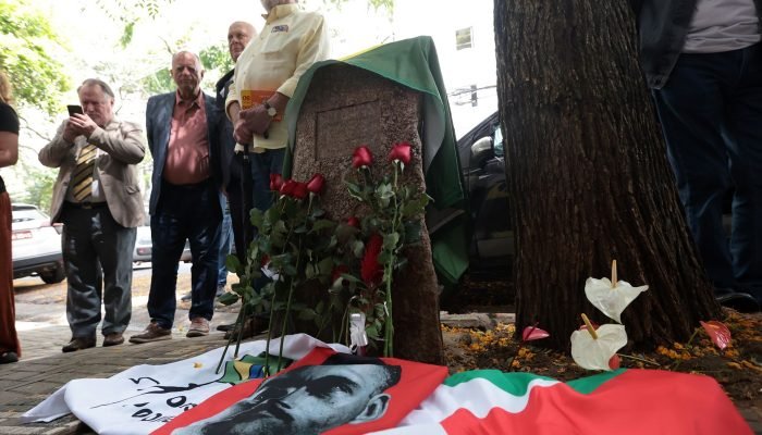 Ato lembra os 56 anos da morte de Carlos Marighella